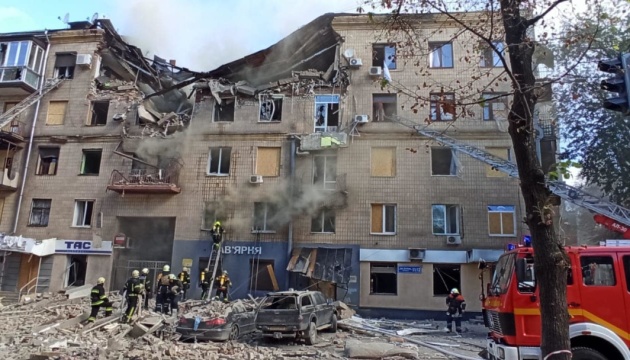У Харкові з кварталу, по якому завдали ракетного удару, раніше евакуювали більшість мешканців