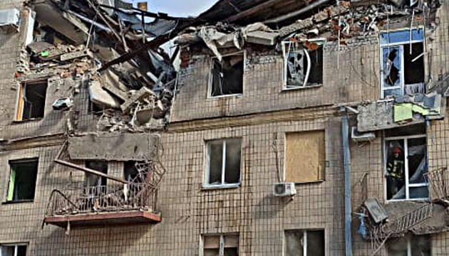 Charkiw: Drei Menschen lebend aus Häusertrümmern geborgen