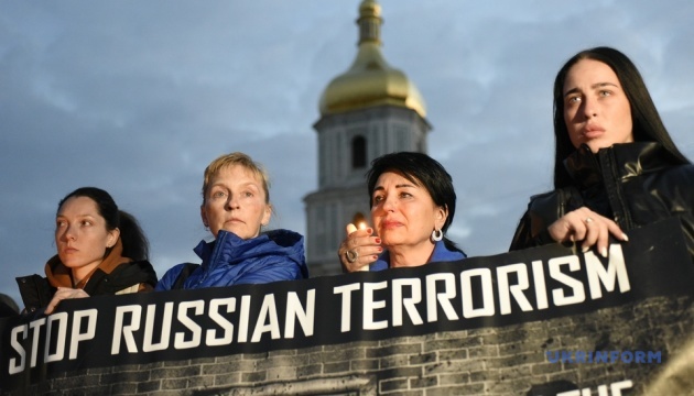 У Києві родини «азовців» провели акцію пам’яті загиблих в Оленівці