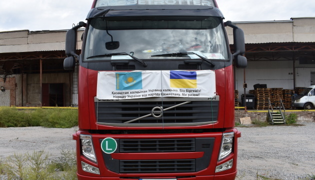  Казахстан надіслав гуманітарний вантаж на Чернігівщину