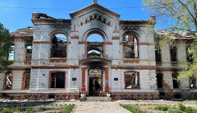 Знищені трудові книжки та «чужі» класи