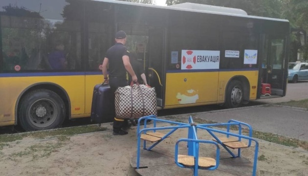 Over 10,000 people evacuated from Donetsk region in past week