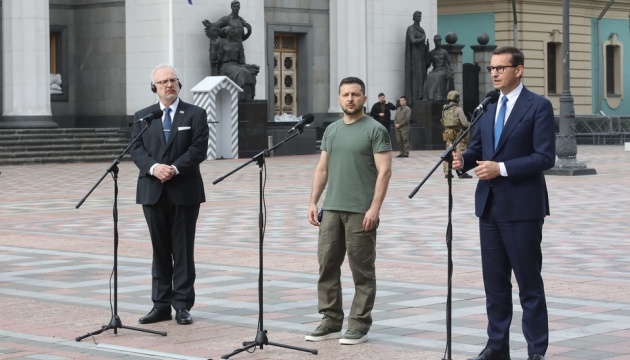 Zelensky reacts to criminal cases targeting volunteers