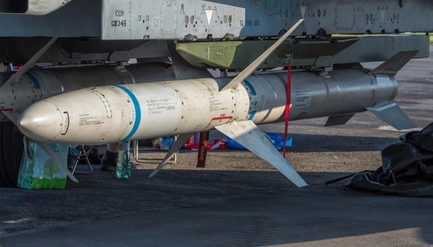 Українська авіація знищує ворожі ППО за допомогою американських ракет HARM – Повітряні сили