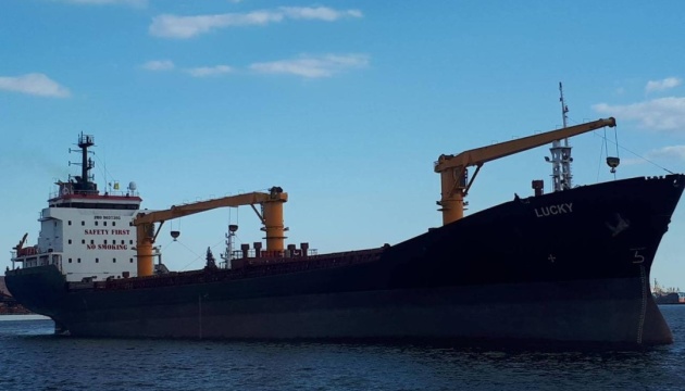 З українських портів вирушили ще п'ять суден із агропродукцією