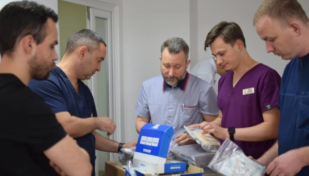 Литва передала Черкасам медичне обладнання на €220 тисяч