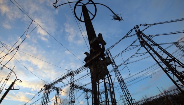Ukrenergo warnt von Stromabschaltungen in Kyjiw und acht Regionen des Landes