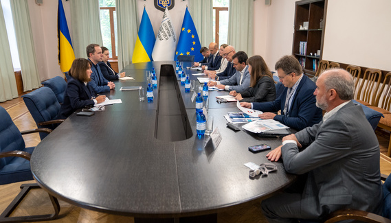 Україна отримає від Чехії польові шпиталі, евакуаційний транспорт і обладнання