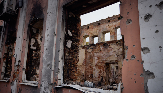 Russen töteten gestern zwei und verletzten vierzehn Zivilisten in Region Donezk