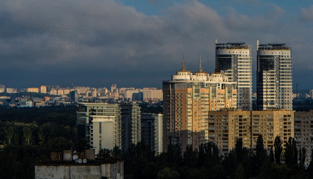 Зранку у Києві повітря переважно чисте, є локальне перевищення сірководню
