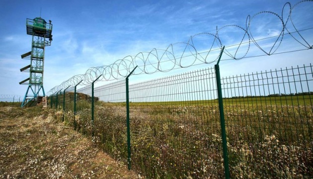 «Стіна» на кордоні: з трьох підозрюваних у справі зняли частину обвинувачень
