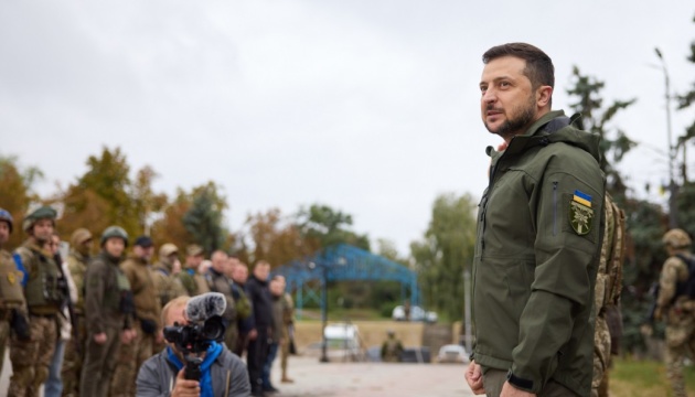 Zelensky in Izyum: Residents of captured territories should know that Ukraine will return