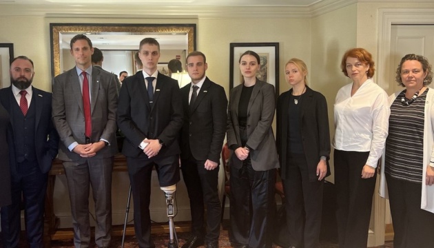 Relatives of Mariupol defenders meet with ICRC representatives in Washington