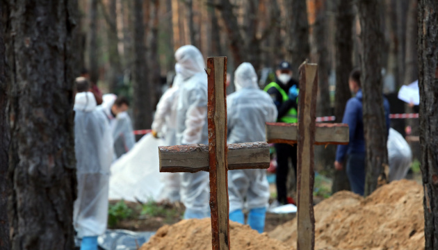 На звільнених від рф територіях Харківщини вже ексгумували понад 600 тіл загиблих