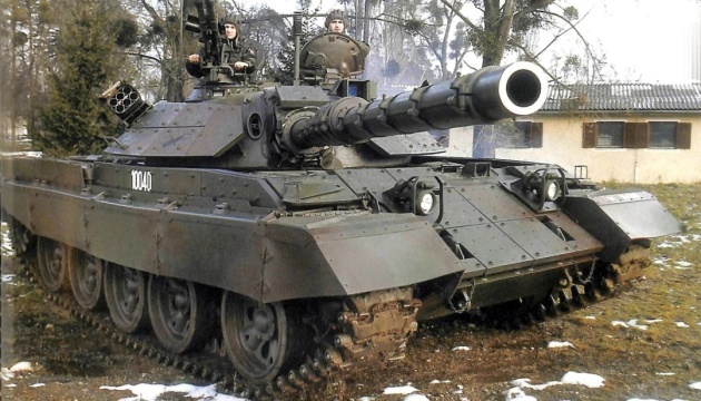 Ucrania recibe 28 tanques M-55S de Eslovenia

