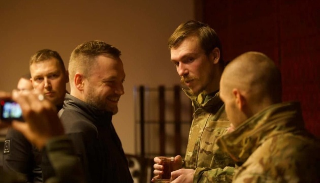 乌克兰从与俄罗斯交换俘虏中解救了200多名捍卫者