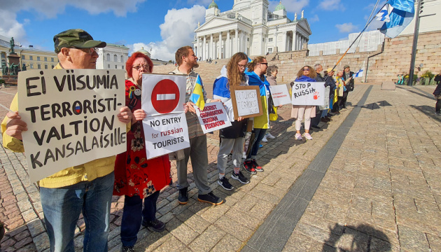 У Фінляндії активісти вимагали припинити видачу туристичних віз росіянам