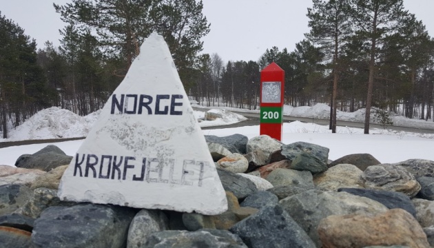 Норвегія офіційно зупинила дію угоди про спрощений візовий режим з росією