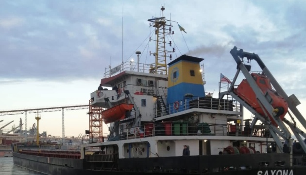 Из украинских портов вышли еще шесть судов с зерном, два ждут отправления