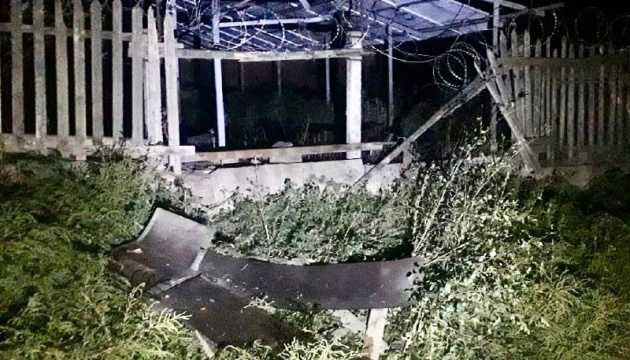 Ворог усю ніч обстрілював Нікопольський район - 130 «прильотів»
