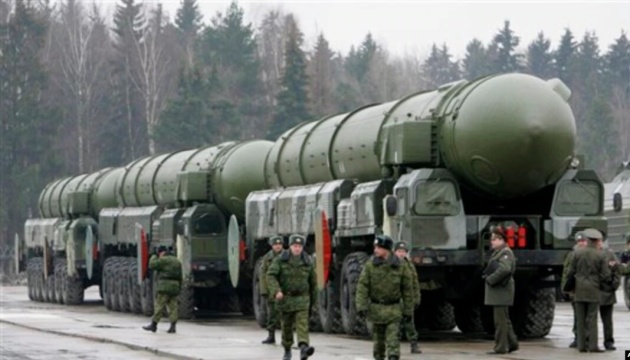 російські військові керівники обговорювали можливість тактичного ядерного удару — NYT