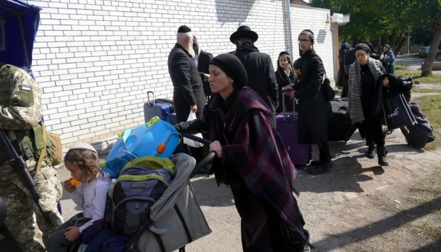 Rosh Hashanah celebrations in Uman end: Hasidic pilgrims leaving Ukraine