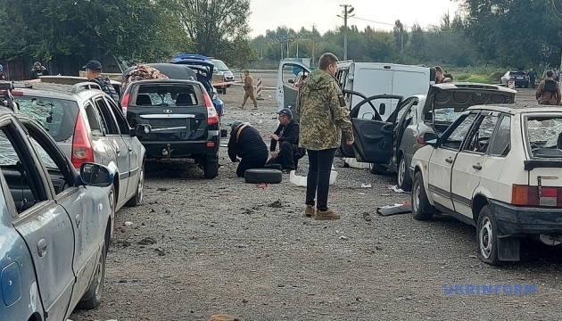 Angriff auf humanitäre Kolonne in Oblast Saporischschja tötet mindestens 23 und verletzt 28 Menschen