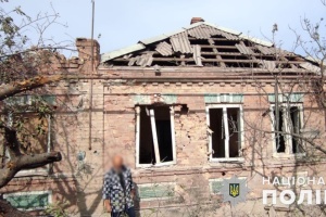 росіяни за добу обстріляли 12 населених пунктів Донеччини, є загиблі та поранені