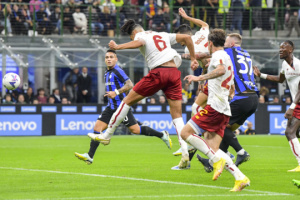 Серия А: «Рома» одолела «Интер» и поднялась в топ-4