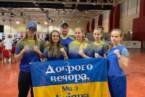 Три українки виступлять у півфіналі юніорської першості Європи з боксу