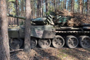 Нацгвардійці захопили під Лиманом російський танк 