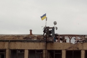 Воины «Закарпатского легиона» установили украинский флаг на самой высокой точке Миролюбовки