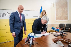 Ткаченко подписал номинационное досье на включение Одессы в список ЮНЕСКО