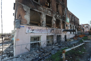 20 кілометрів пішки: дрон вивів шістьох цивільних із Куп’янська