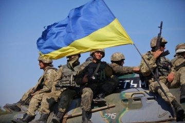 Höchste Vertrauenswerte: 95 Prozent der Ukraine vertrauen der Armee und mehr als 80 dem Staatspräsidenten
