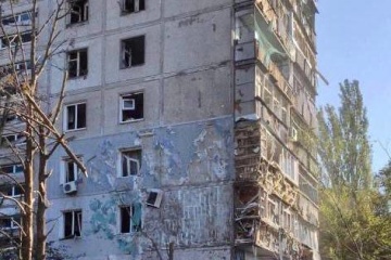 Saporischschja: Rakete schlägt neben Hochhaus ein