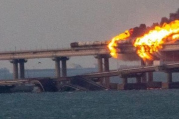 Brand auf Krim-Brücke: Dutzende Schiffe warten auf Durchfahrt