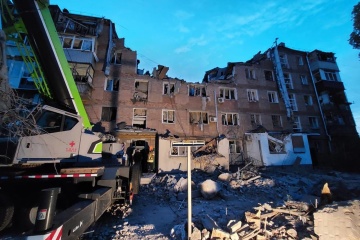 Bombardement de Mykolaїv : un garçon de 11 ans sauvé des décombres, les recherches continuent 