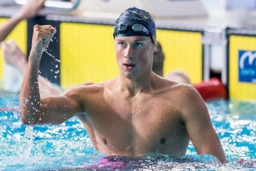 Romanchuk wins 1500m freestyle silver at Swimming World Cup
