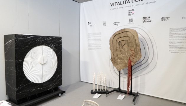 Мармурові витвори українських митців демонструють на виставці в Італії
