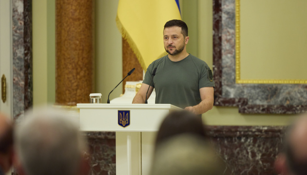 Verteidigerinnen und Verteidiger der Ukraine kämpfen für Freiheit zukünftiger Generationen - Selenskyj