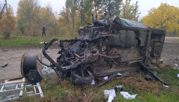 Vehicle with Ukrtelecom employees blown up on enemy mine in Sumy region