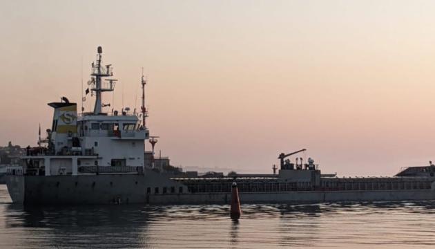Otros cuatro barcos con grano han salido de puertos ucranianos
