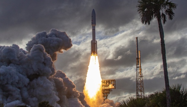 У США запустили ракету Atlas V з двома комунікаційними супутниками