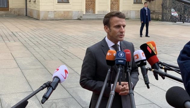 Emmanuel Macron prévoit de retourner en Ukraine « dans les prochaines semaines » ou « mois »