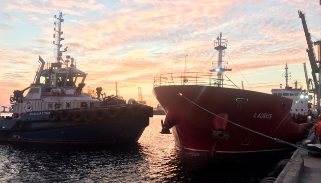 Siete barcos con grano ucraniano parten para los países de Asia y Europa 