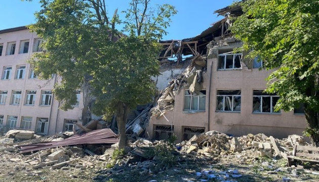 росіяни знову обстріляли прифронтові села Бериславського району Херсонщини, є постраждалі 