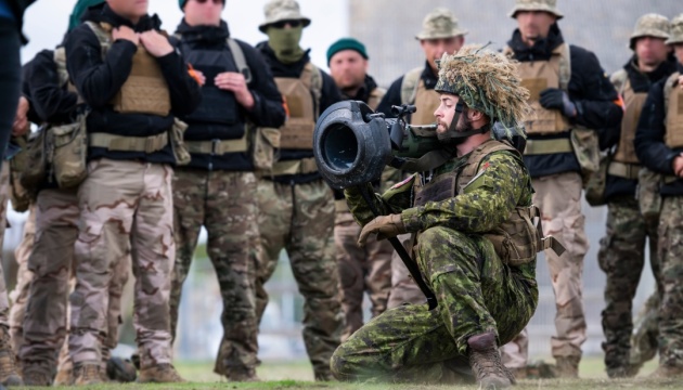 Canada renews training of Ukrainian soldiers on British soil