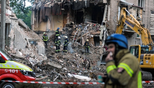 У Запоріжжі під завалами зруйнованого будинку знайшли тіла шістьох загиблих