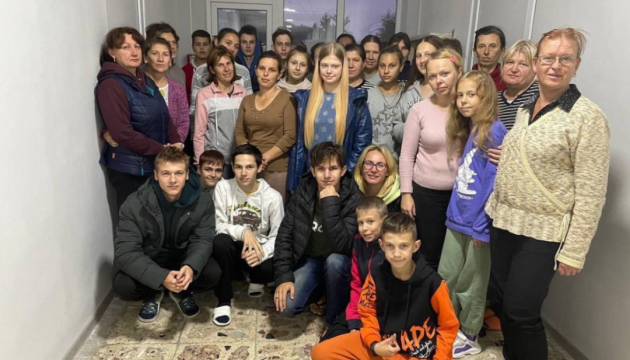 Україна повернула додому ще 37 депортованих росією дітей